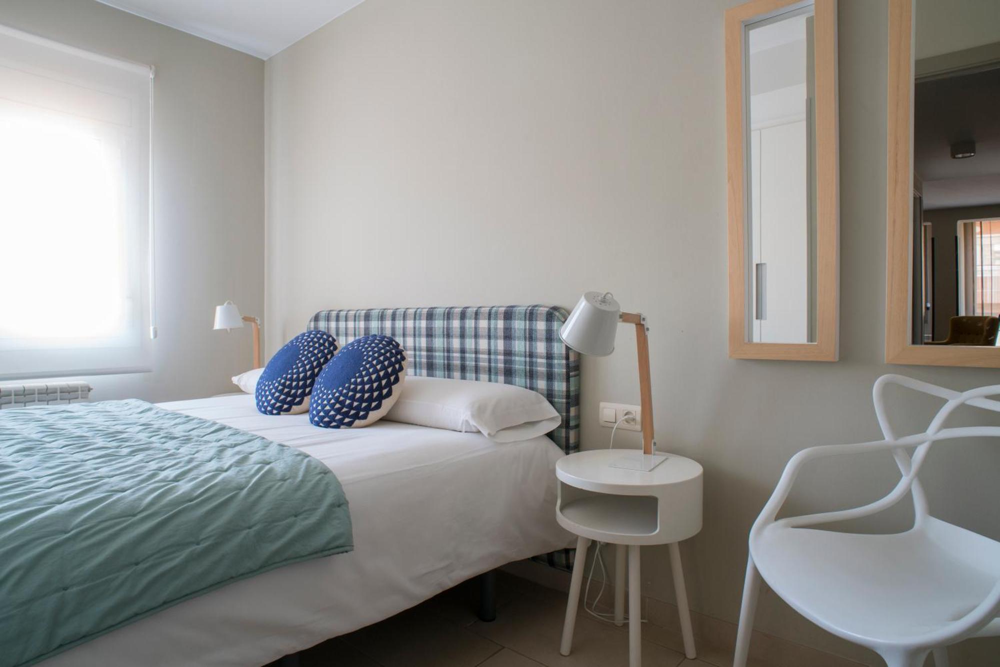 Apartaments Turistics Cardona II エクステリア 写真